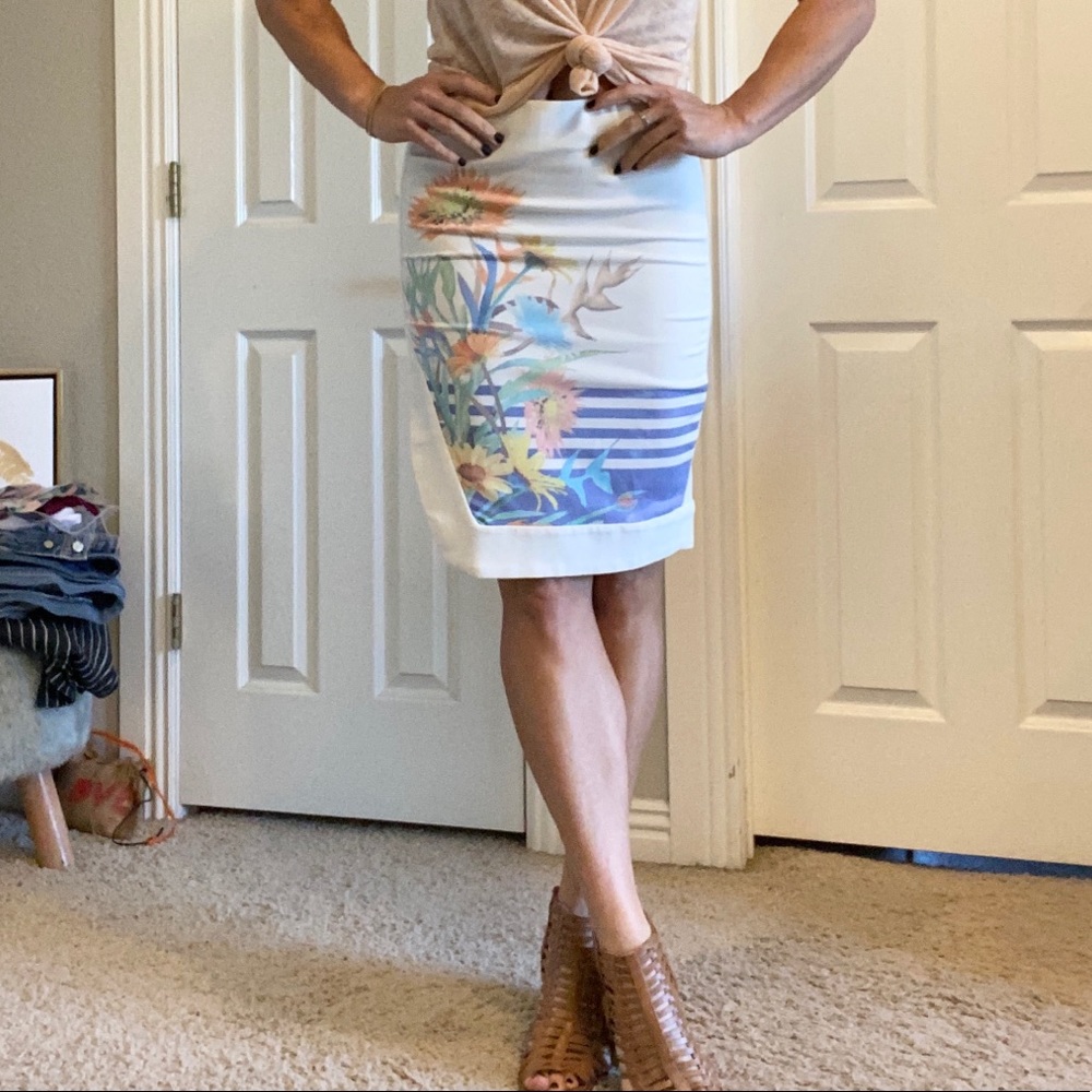 BOGO❗️Ivory high waist pencil skirt